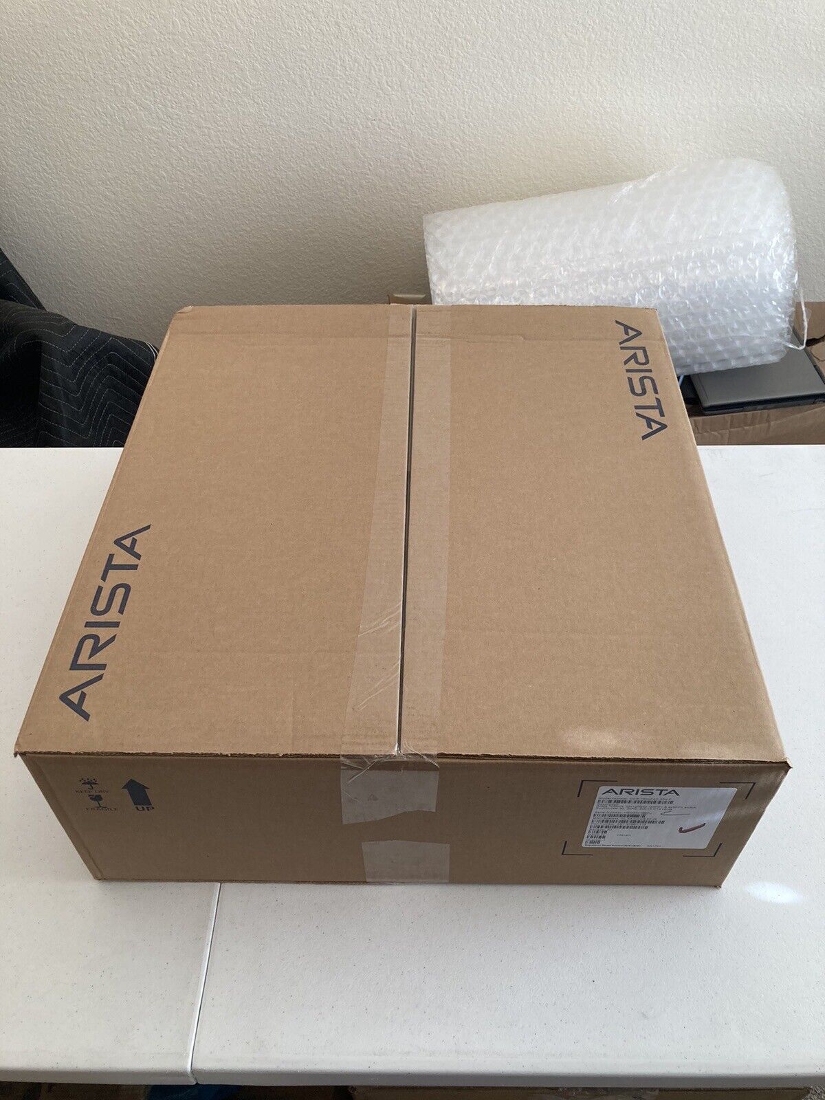 Коммутатор Arista DCS-7060DX4-32-F 32X400GbE