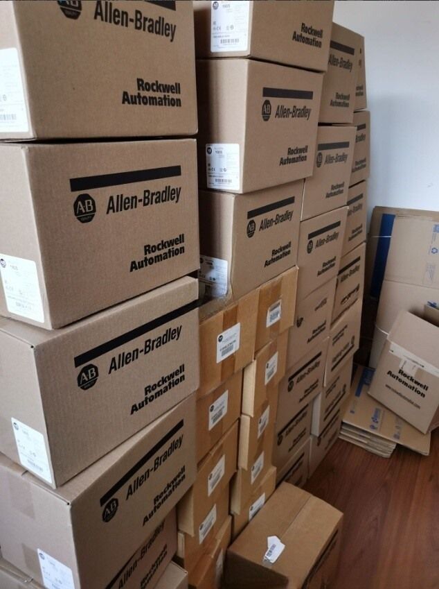 Модуль Allen Bradley 1747-L553