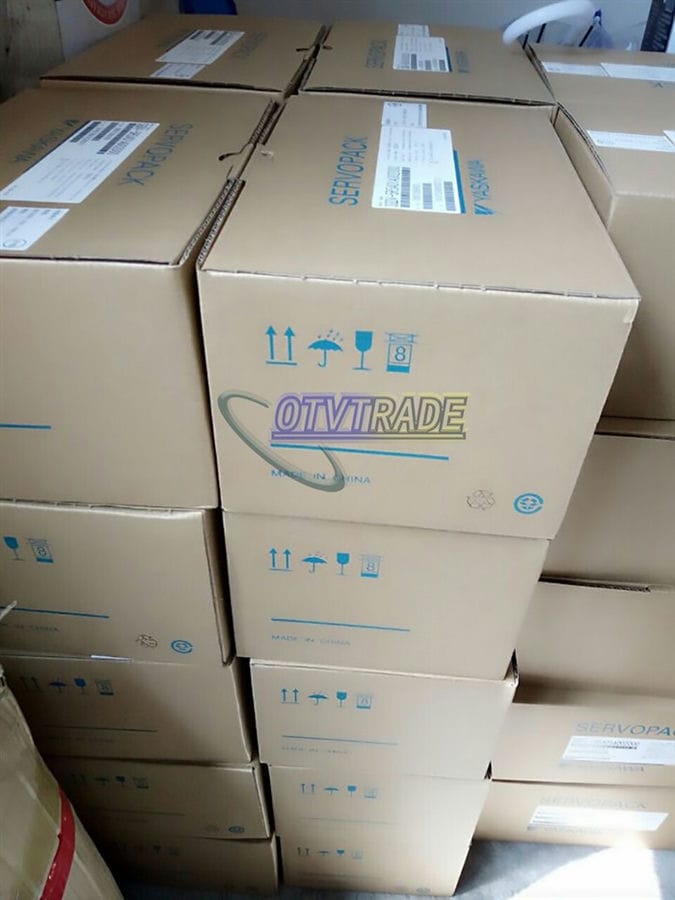 Модуль Yaskawa Servo drive SGDV-1R9D11A020000 SGDV1R9D11A020000