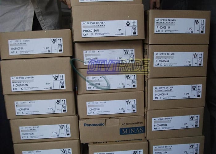 Модуль PANASONIC SERVO MOTOR MSMA011C1Q