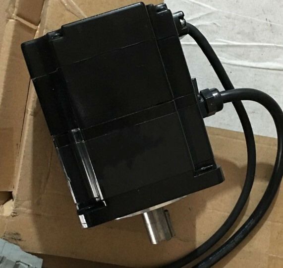 Модуль YASKAWA AC SERVO MOTOR SGMPH-01AAA2S ORIGINAL