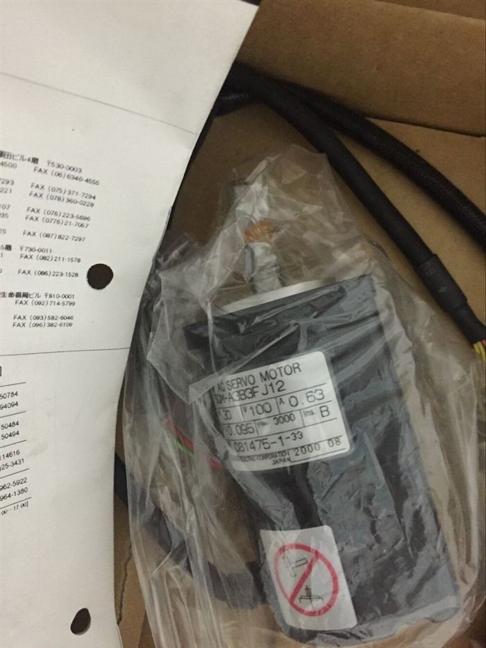 Модуль YASKAWA AC SERVO MOTOR SGM-A3B3FJ12 ORIGINAL