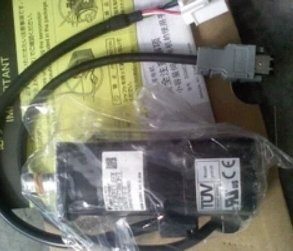 Модуль ORIGINAL YASKAWA SERVO MOTOR SGMAH-A3AAA41-Y2