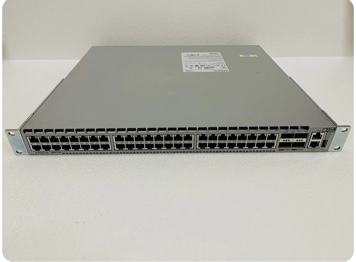 Коммутатор Arista DCS-7050TX-64-F
